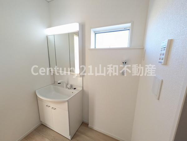 曽我部町寺長縄手貸家
