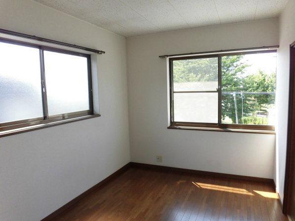 千葉市若葉区千城台東３丁目のアパート