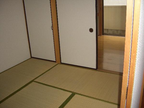 千葉市若葉区西都賀3丁目のマンション(和室)