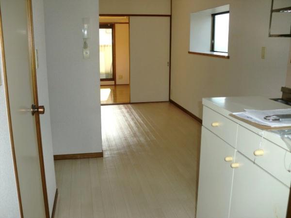 千葉市若葉区西都賀3丁目のマンション(リビング)