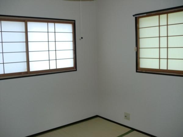 千葉市若葉区桜木北３丁目のテラスハウス