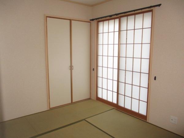千葉市若葉区高品町の貸家