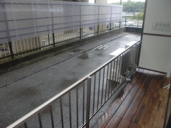 千葉市若葉区西都賀2丁目のマンション(バルコニー)