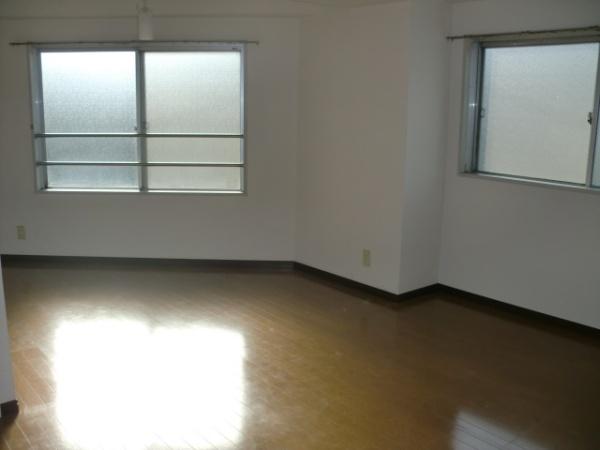 千葉市若葉区西都賀２丁目のマンション