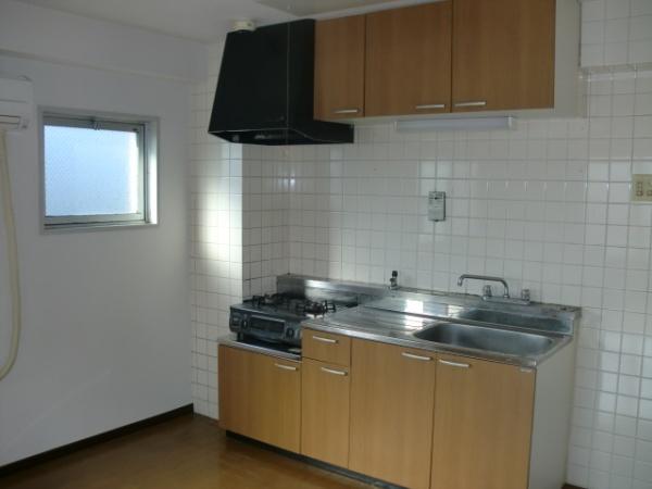 千葉市若葉区西都賀２丁目のマンション