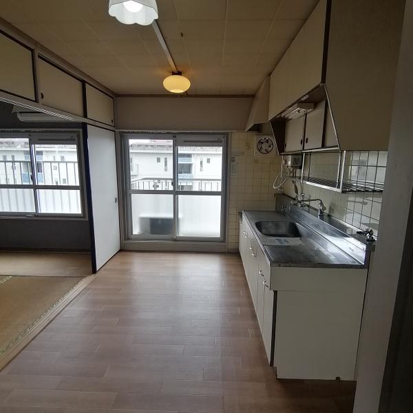 村上団地１街区６号棟