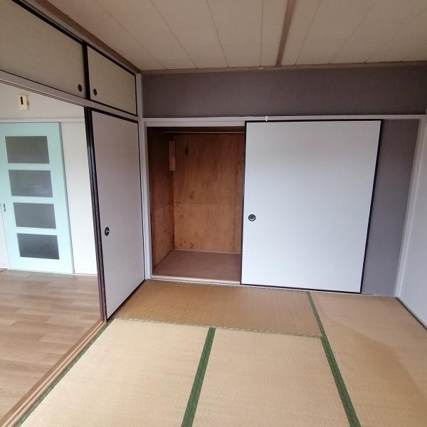 村上団地１街区６号棟