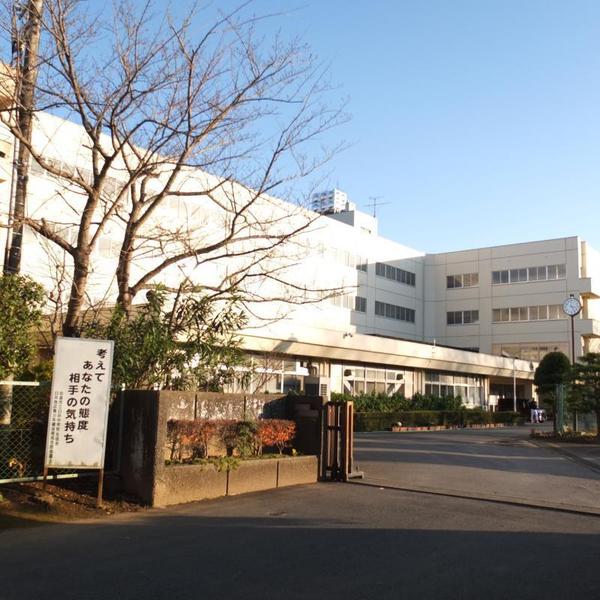 ラフォーレ新井(佐倉市立臼井中学校)