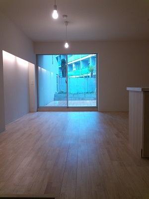 新宿区筑土八幡町のマンション
