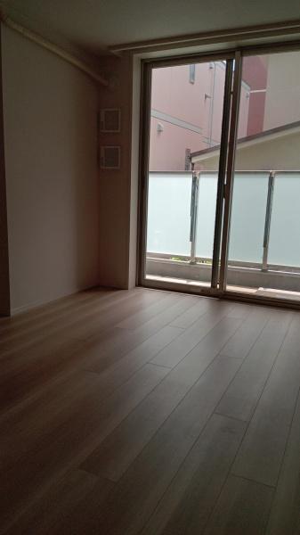 新宿区新宿５丁目のマンション