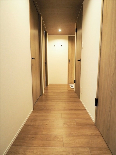 新宿区市谷本村町のマンション