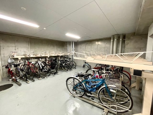 千代田区神田神保町３丁目のマンション