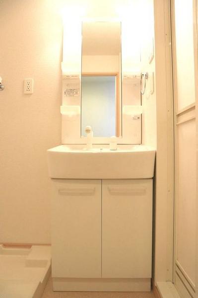 新宿区西早稲田１丁目のマンション