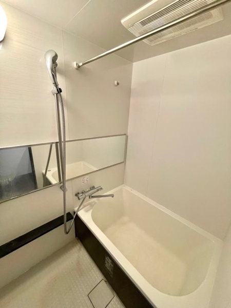 新宿区新小川町のマンション