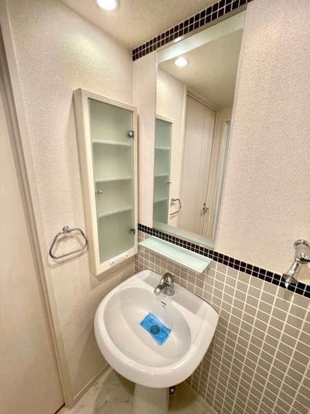 千代田区神田神保町２丁目のマンション
