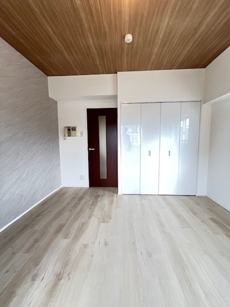 新宿区山吹町のマンション(リビング)