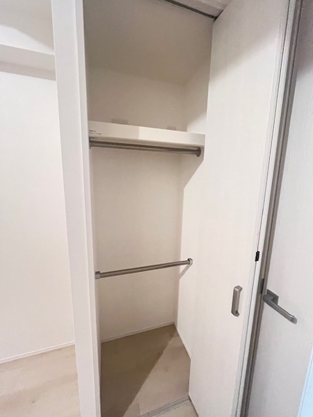 新宿区市谷本村町のマンション
