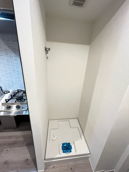 新宿区市谷本村町のマンション
