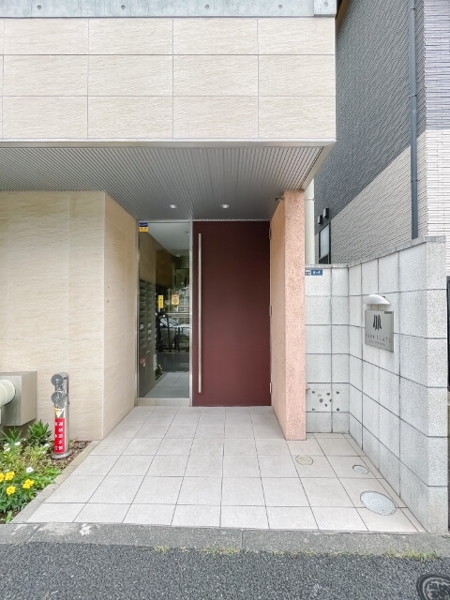 新宿区西早稲田３丁目のマンション