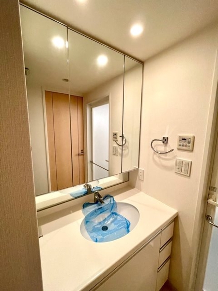 千代田区神田三崎町３丁目のマンション