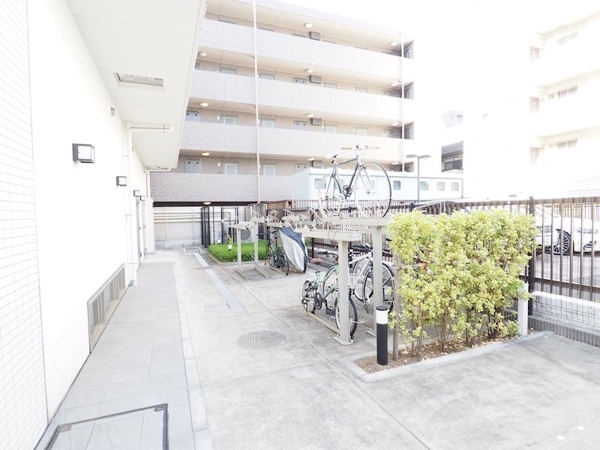 新宿区新小川町のマンション