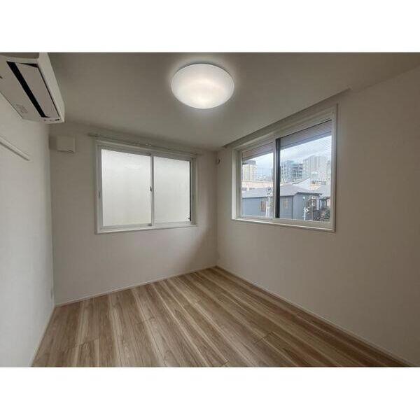 新宿区市谷山伏町戸建　A棟