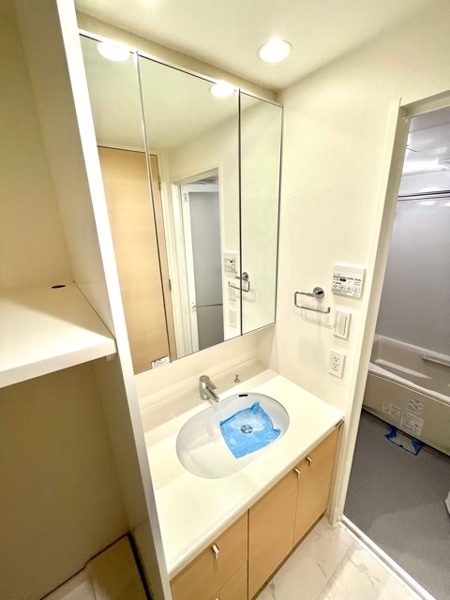 新宿区市谷砂土原町２丁目のマンション
