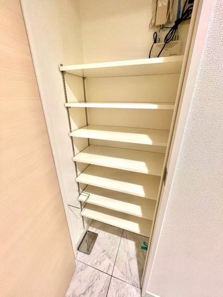 新宿区市谷砂土原町２丁目のマンション