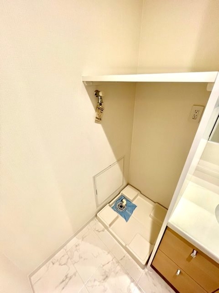 新宿区市谷砂土原町２丁目のマンション
