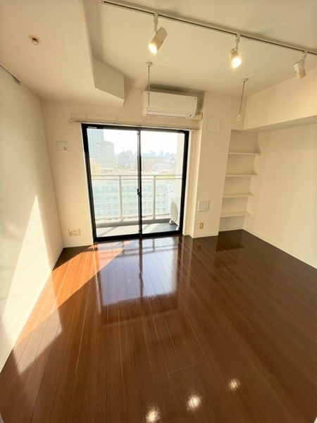 新宿区市谷薬王寺町のマンション