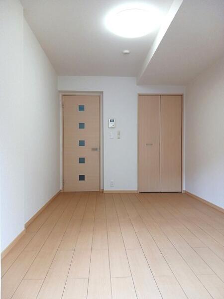 新宿区西早稲田１丁目のマンション