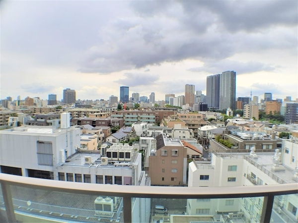 新宿区市谷砂土原町２丁目のマンション