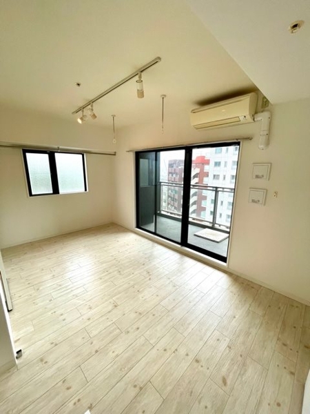 新宿区市谷薬王寺町のマンション