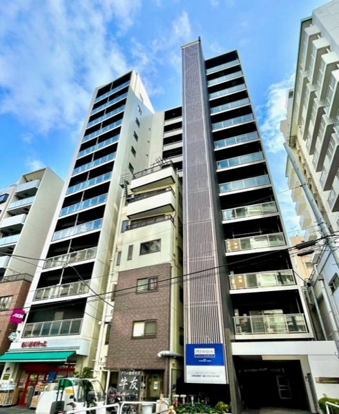 新宿区市谷薬王寺町のマンション