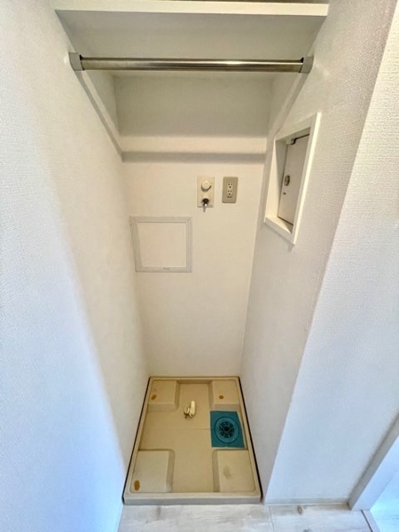 新宿区市谷薬王寺町のマンション