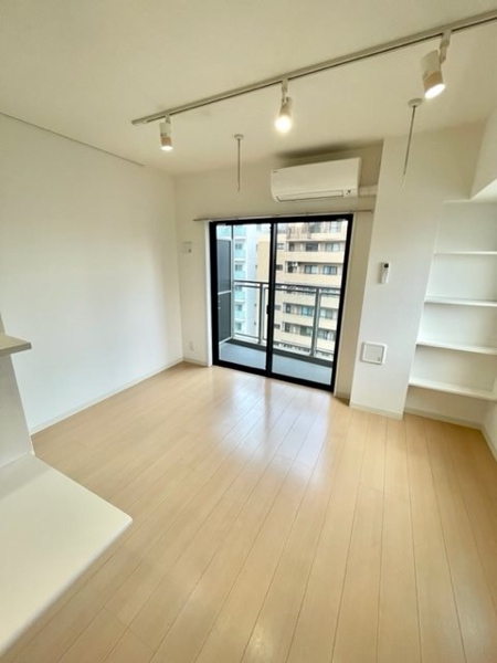 新宿区市谷薬王寺町のマンション
