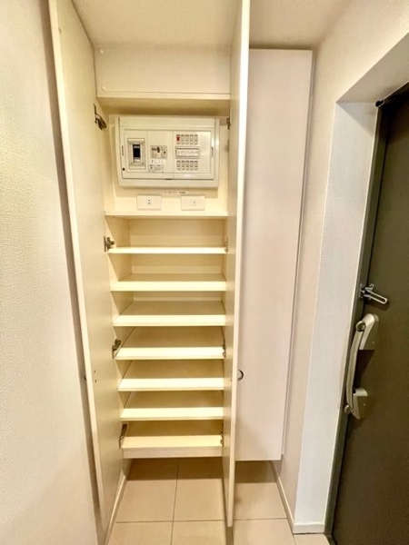 千代田区神田神保町２丁目のマンション