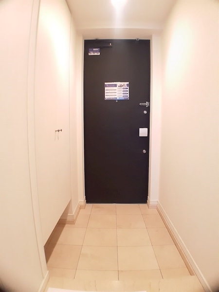 新宿区市谷本村町のマンション