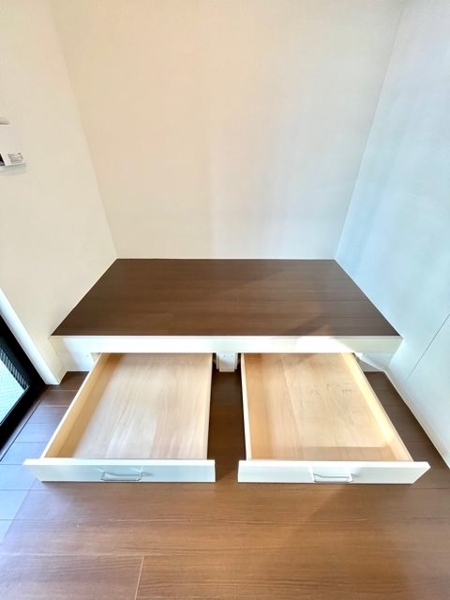 新宿区市谷薬王寺町のマンション