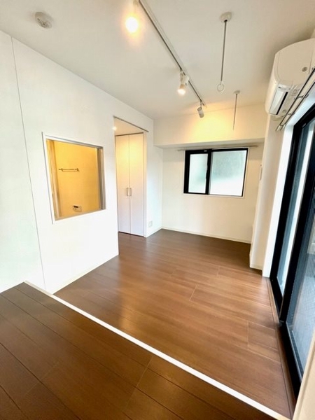 新宿区市谷薬王寺町のマンション