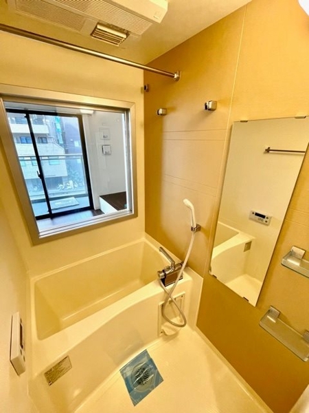 新宿区市谷薬王寺町のマンション