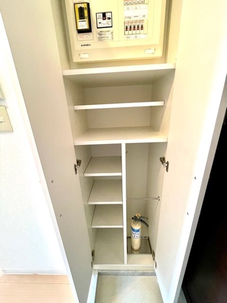 新宿区市谷薬王寺町のマンション