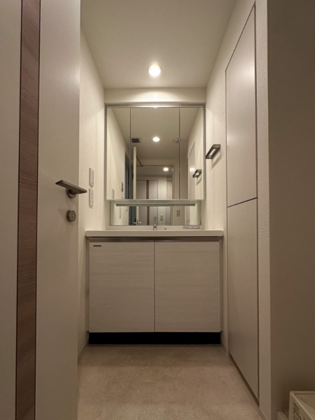 新宿区新小川町のマンション