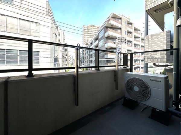 新宿区新小川町のマンション