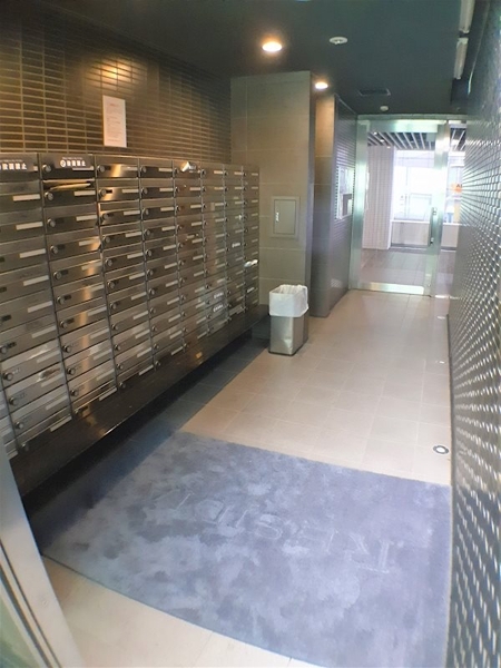 新宿区市谷薬王寺町のマンション