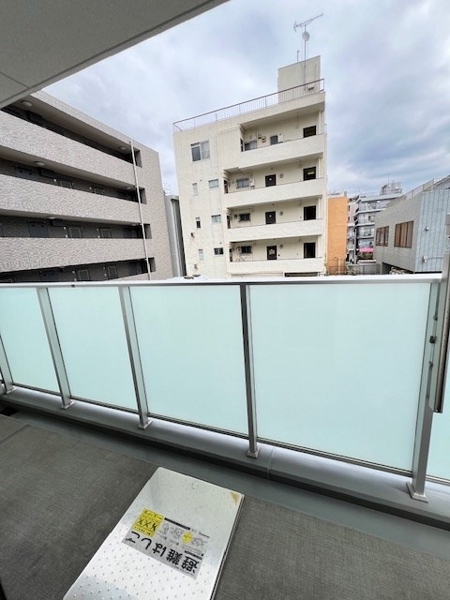 新宿区新小川町のマンション