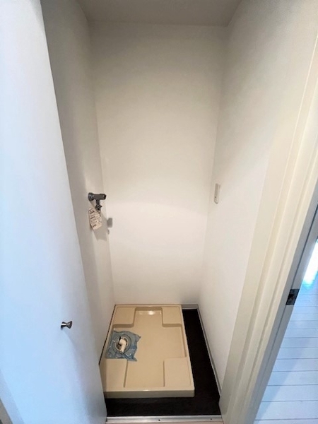 新宿区市谷本村町のマンション