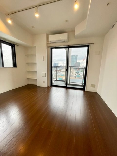 新宿区市谷薬王寺町のマンション