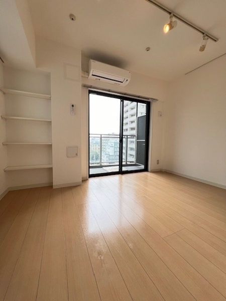 新宿区市谷薬王寺町のマンション