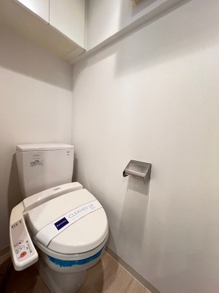 新宿区市谷薬王寺町のマンション